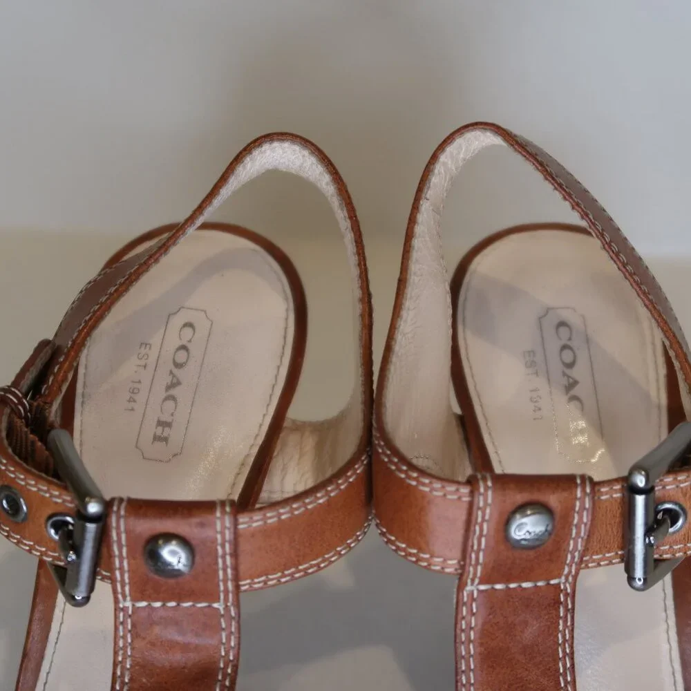 Coach Sandal Vegan Leather Size 7 Heal Camel